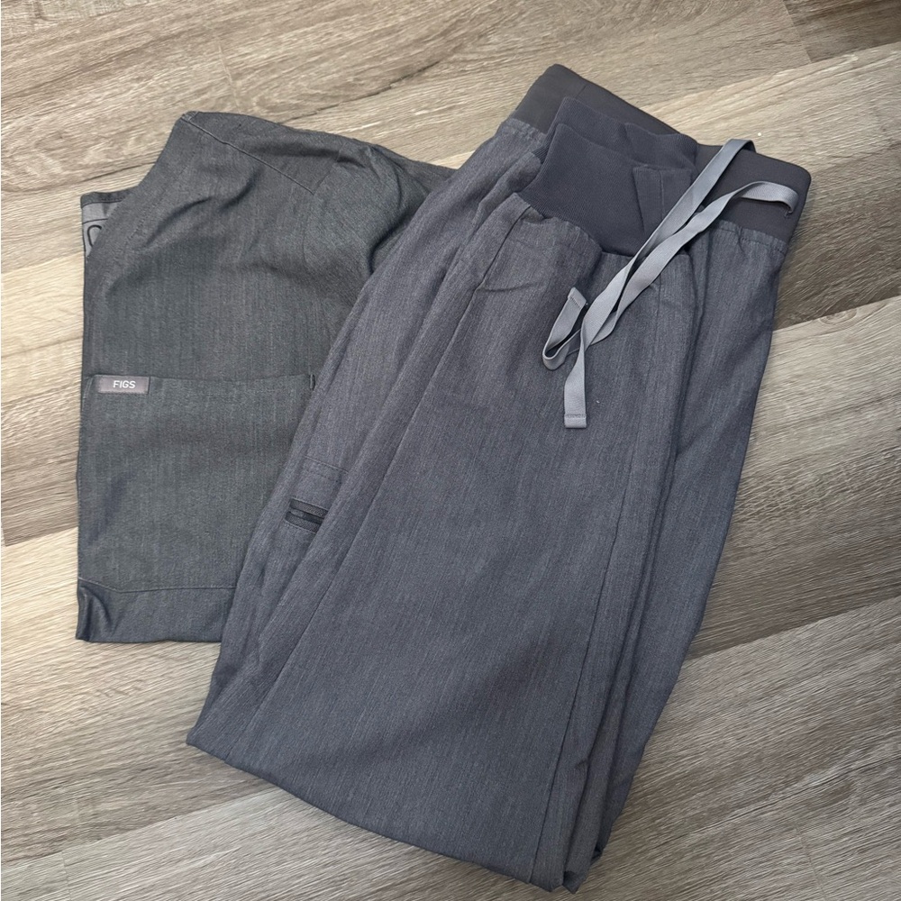 Figs scrubs